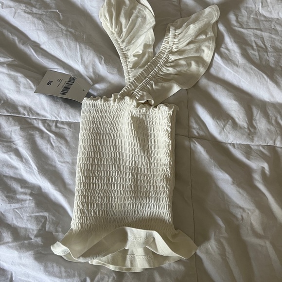NWT Forever 21 Cream Ruffle Smocked Top Size XS - Picture 6 of 6